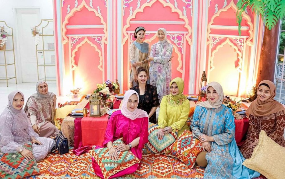 momen bella saphira buka bersama geng artis 90an © instagram