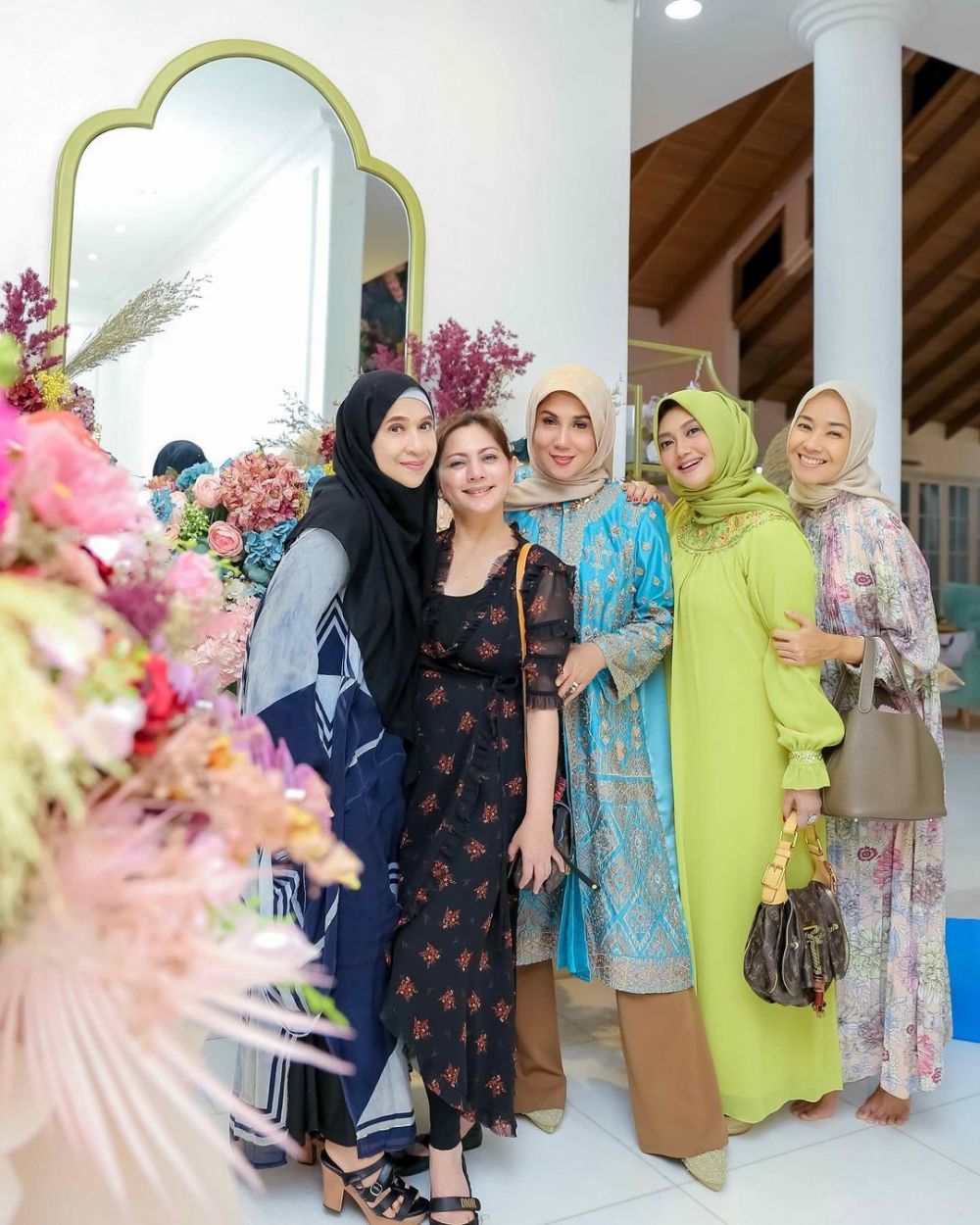 momen bella saphira buka bersama geng artis 90an © instagram