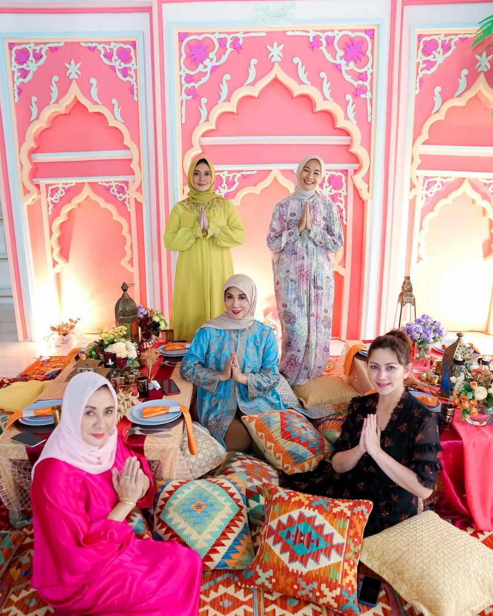 momen bella saphira buka bersama geng artis 90an © instagram