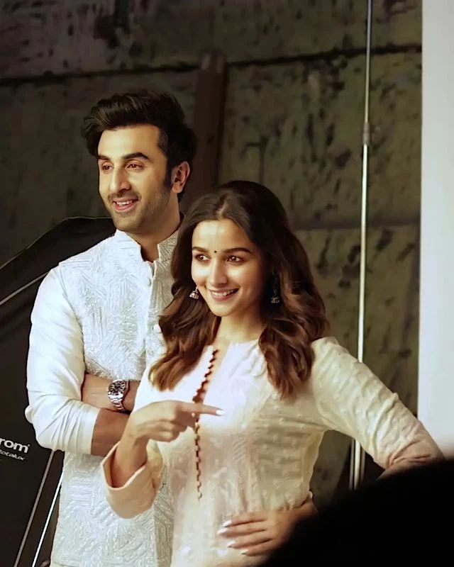 potret mesra alia bhatt dan ranbir kapoor © instagram potret mesra alia bhatt dan ranbir kapoor © instagram