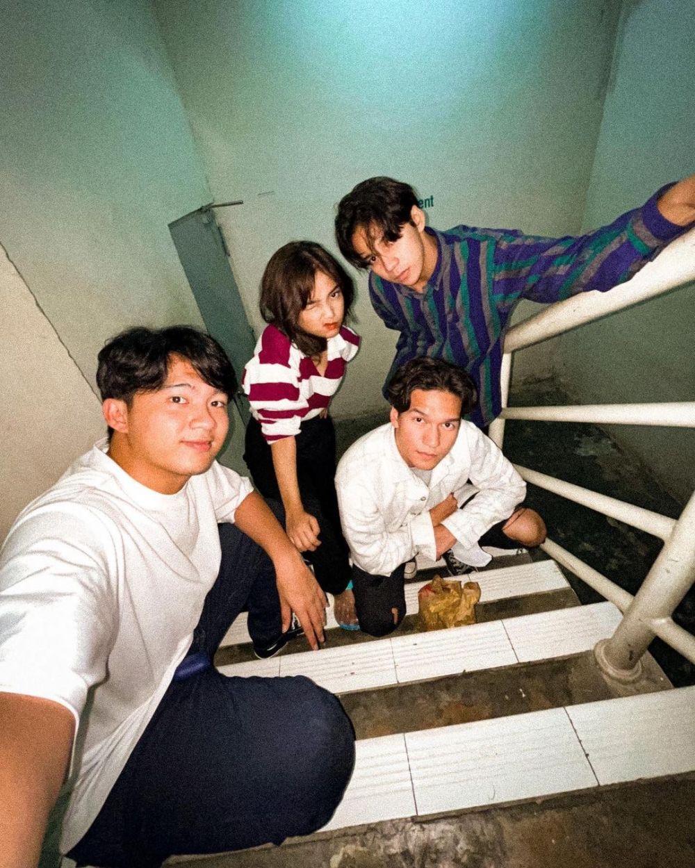 Fuji dan Rafael Adwel Berbagai sumber