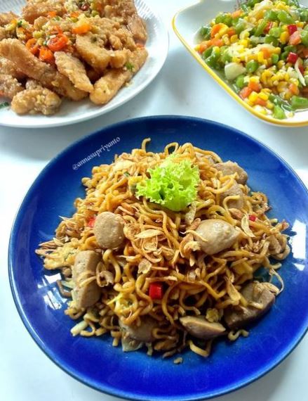 20 Resep menu sahur berbahan mie, lezat, praktis, dan ekonomis