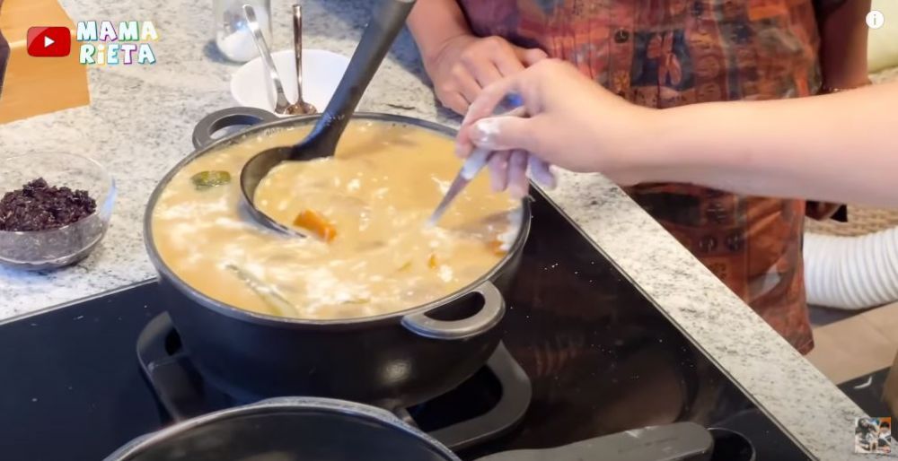 8 Kreasi takjil buka puasa ala Rieta Amilia, nikmat khas jajanan pasar