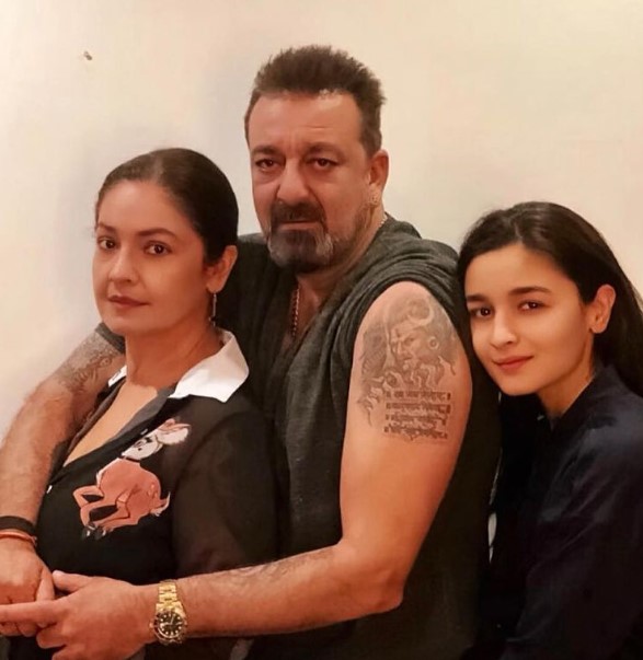 momen akrab Alia Bhatt dan Pooja Bhatt © Instagram momen akrab Alia Bhatt dan Pooja Bhatt © Instagram