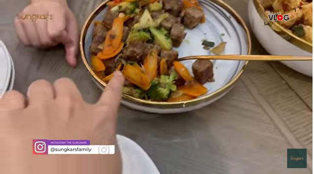 9 Kreasi masakan buka puasa ala keluarga Sungkar, komplet dan lezat