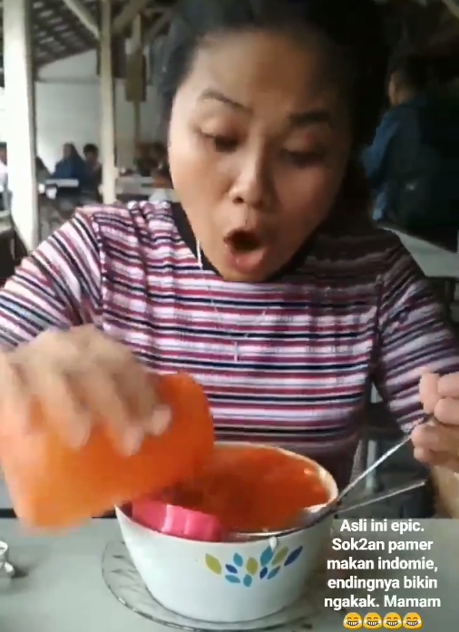 Momen apes bikin nggak jadi makan © berbagai sumber
