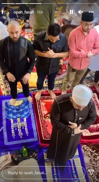 Momen syukuran rumah baru Gala Sky © Instagram