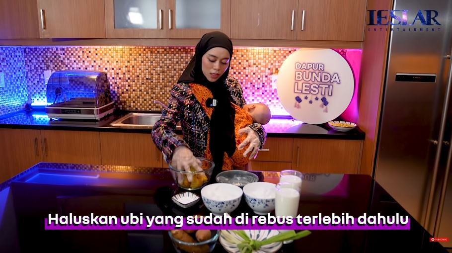 11 Trik Lesty Kejora bikin biji salak kuah susu, cocok untuk takjil