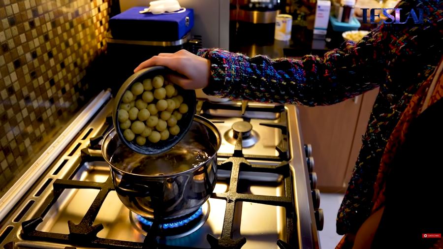 11 Trik Lesty Kejora bikin biji salak kuah susu, cocok untuk takjil