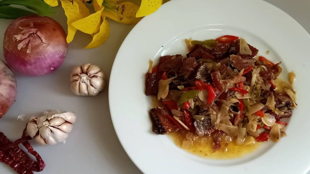 11 Resep kreasi sambal ikan asin, sederhana dan cocok buat buka puasa