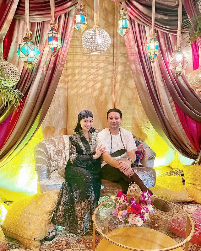 potret pemain sinetron Liontin bareng pasangan © berbagai sumber