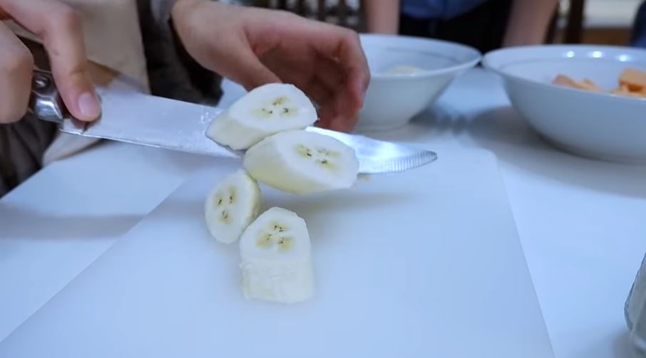 11 Cara Alyssa Soebandono masak kolak tanpa santan, jadi takjil sehat