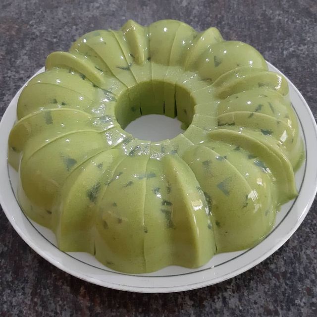 13 Cara membuat puding pandan untuk takjil, wangi dan lembut