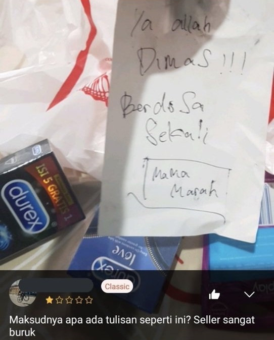 review dengan foto © Twitter