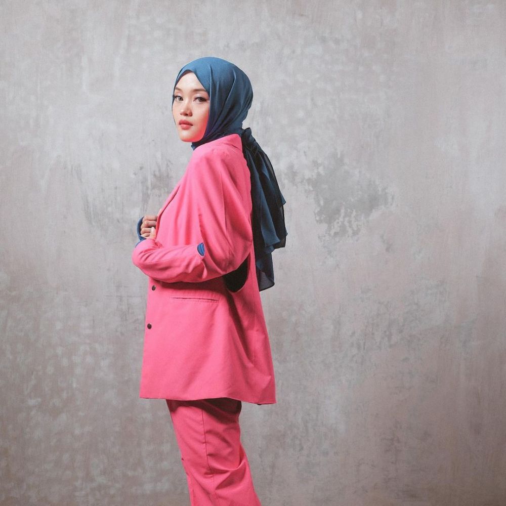 Putri Delina langsing Berbagai sumber Putri Delina langsing Berbagai sumber