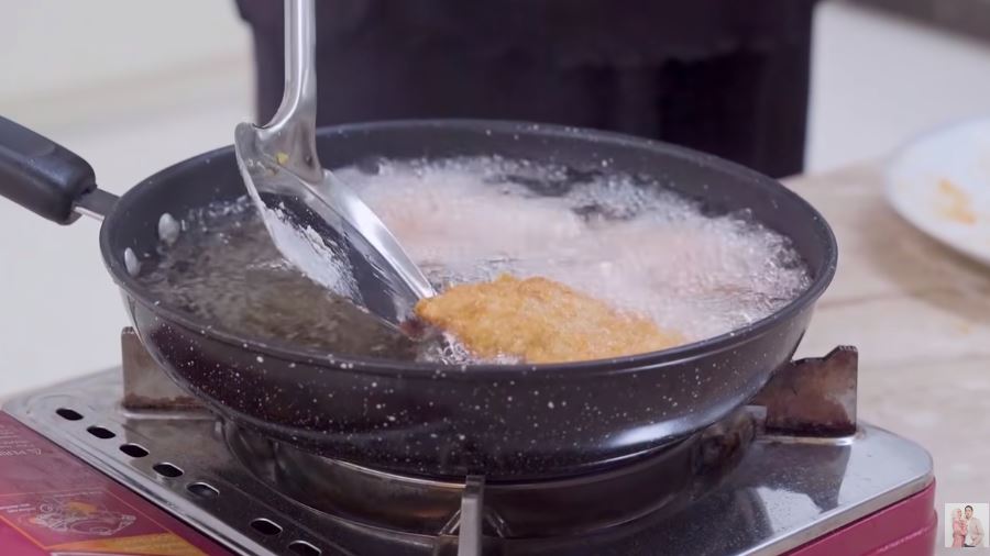 11 Langkah Citra Kirana bikin tempe katsu, cuma pakai empat bahan