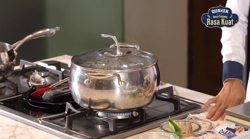 11 Trik Zee Zee Shahab bikin ketupat oats, sehat dan rendah kalori