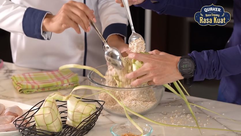 11 Trik Zee Zee Shahab bikin ketupat oats, sehat dan rendah kalori