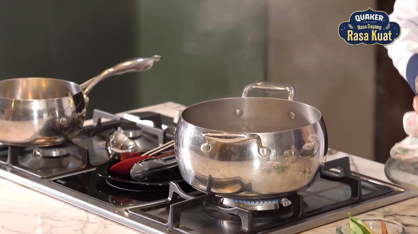 11 Trik Zee Zee Shahab bikin ketupat oats, sehat dan rendah kalori