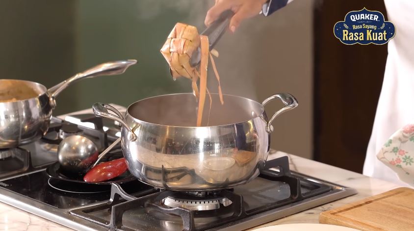 11 Trik Zee Zee Shahab bikin ketupat oats, sehat dan rendah kalori