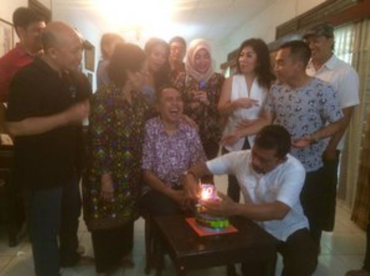 Gugun Gondrong potret terbaru   Berbagai sumber