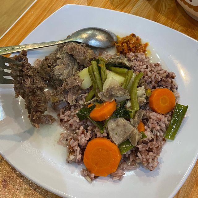 10 Pola makan Anjasmara, bikin awet muda bak ABG di usia 46 tahun