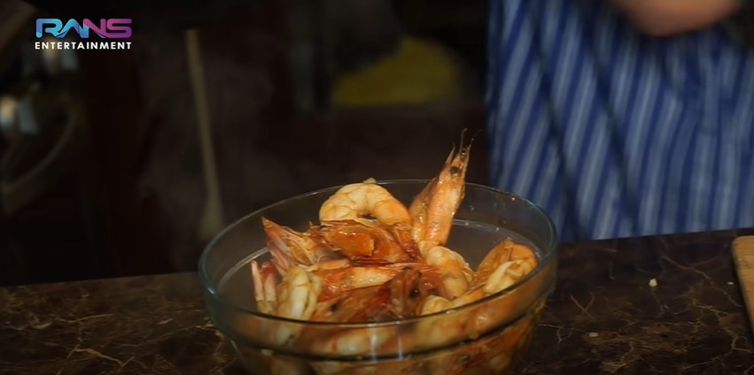 10 Menu sahur dan buka puasa keluarga Aurel Hermansyah, serba mewah