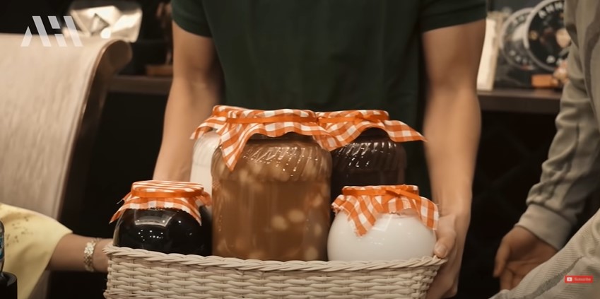 10 Menu sahur dan buka puasa keluarga Aurel Hermansyah, serba mewah