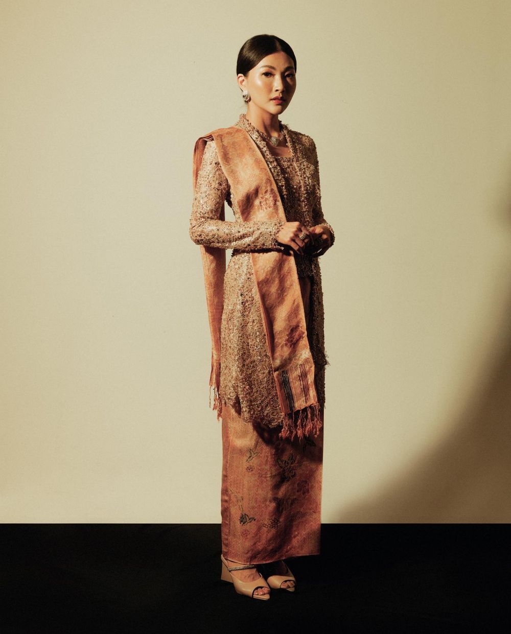 gaya seleb kenakan kebaya di hari kartini 2022 © Instagram gaya seleb kenakan kebaya di hari kartini 2022 © Instagram