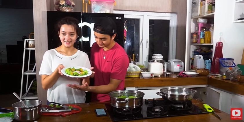 10 Masakan kekinian ala Bryan Domani, bikin pemula serasa jago masak