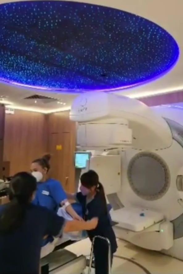 perjuangan kiki fatmala lawan kanker stadium 4 © instagram