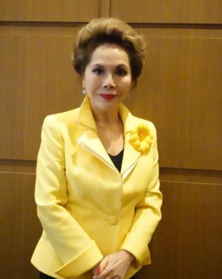 Ratna Sari Dewi ring girl © 2022 brilio.net Instagram