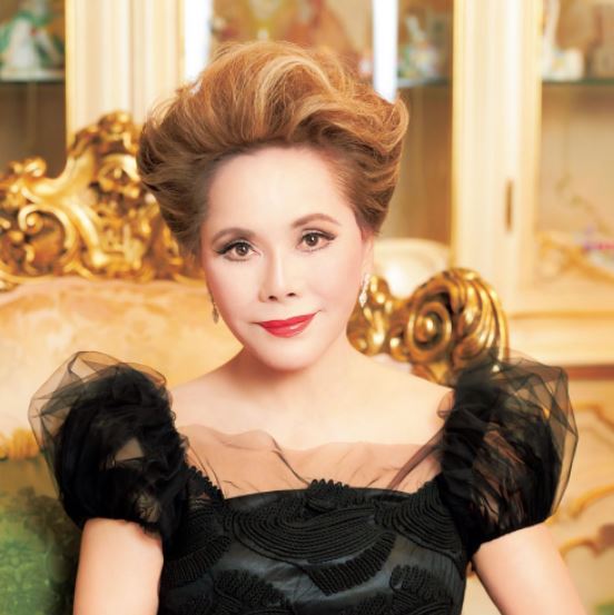 Ratna Sari Dewi ring girl © 2022 brilio.net Instagram