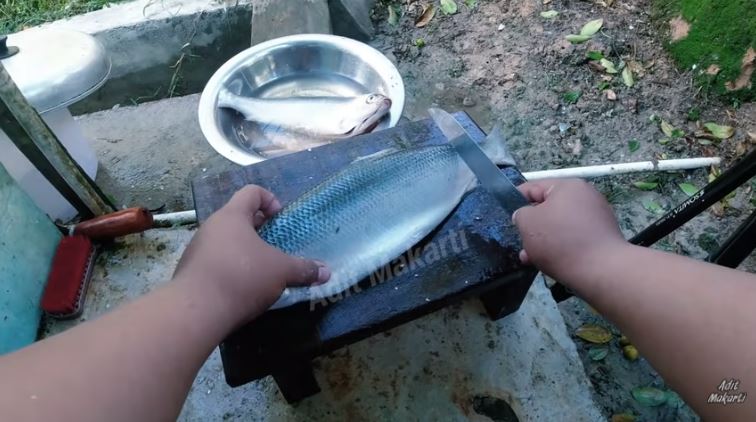 10 Trik menghilangkan duri ikan bandeng tanpa presto, antigagal