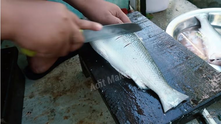 10 Trik menghilangkan duri ikan bandeng tanpa presto, antigagal
