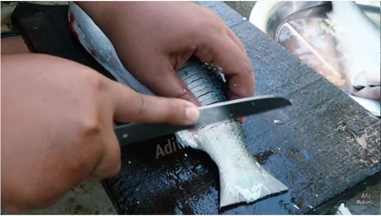 10 Trik menghilangkan duri ikan bandeng tanpa presto, antigagal