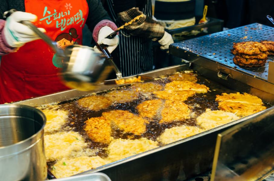 10 Trik Dewi Gita masak menu sahur sehat, bantu tubuh fit saat puasa