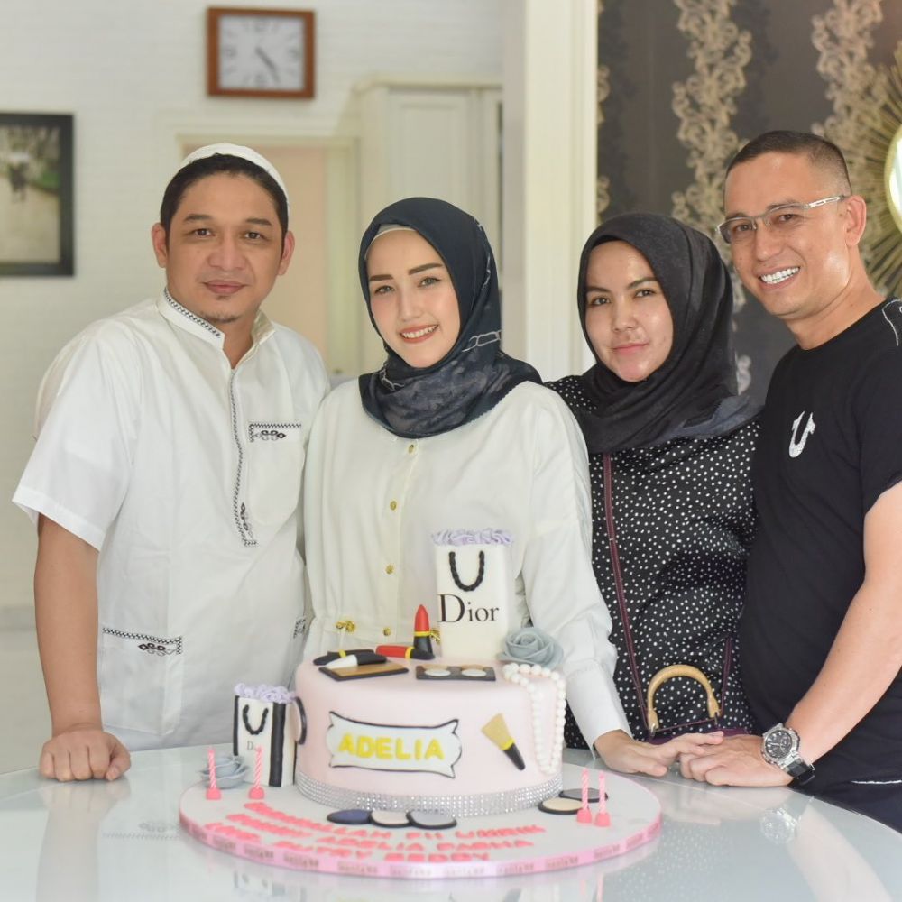 11 Kue ulang tahun keluarga Pasha Ungu, desainnya bikin tak tega makan