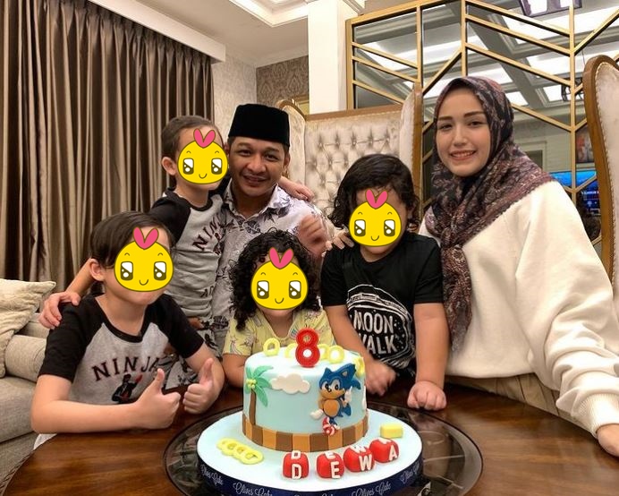 11 Kue ulang tahun keluarga Pasha Ungu, desainnya bikin tak tega makan