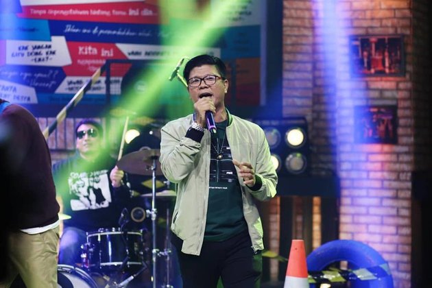 transformasi gaya rambut Andika Kangen Band Berbagai sumber