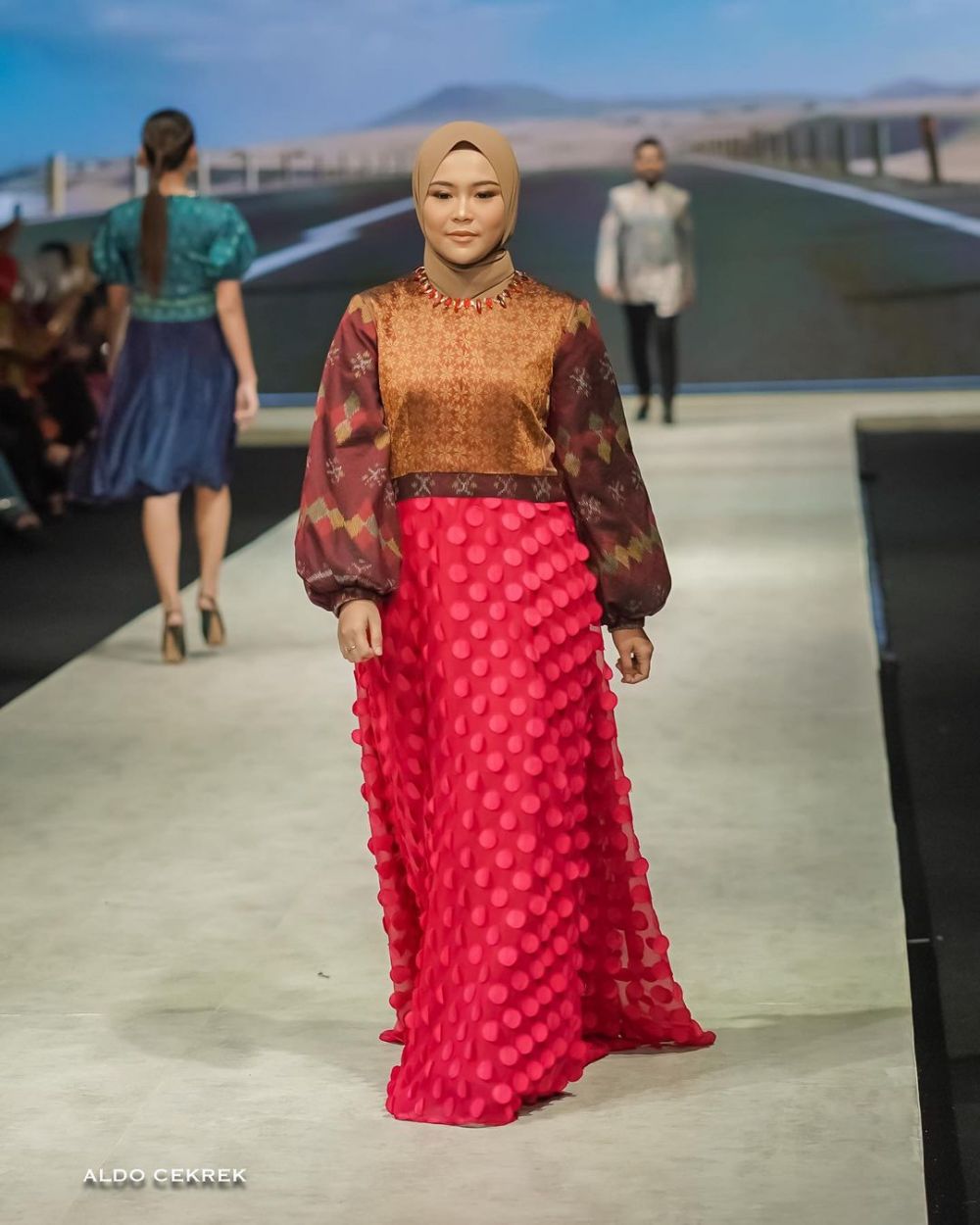  pedangdut jadi model catwalk  Berbagai sumber