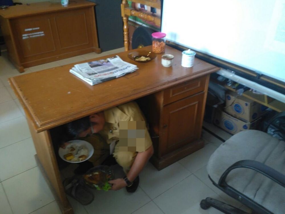 nggak sempat makan jadi nyeleneh © berbagai sumber