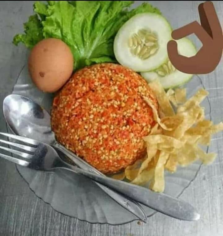 makan lalapan tapi aneh penampakannya © berbagai sumber