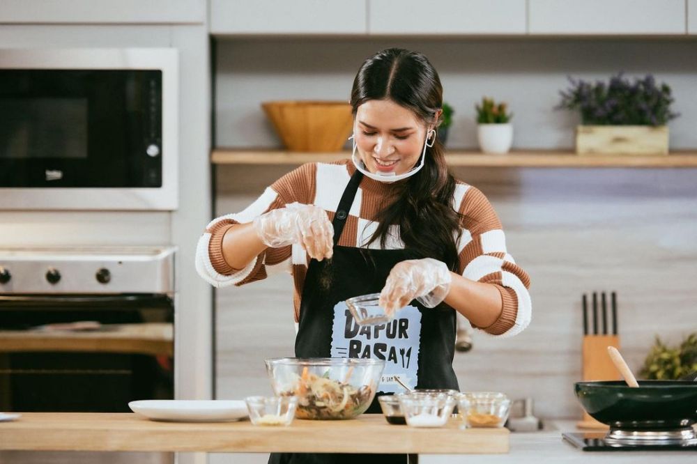 11 Trik Raisa bikin japchae, bihun ala Korea yang praktis dan lezat