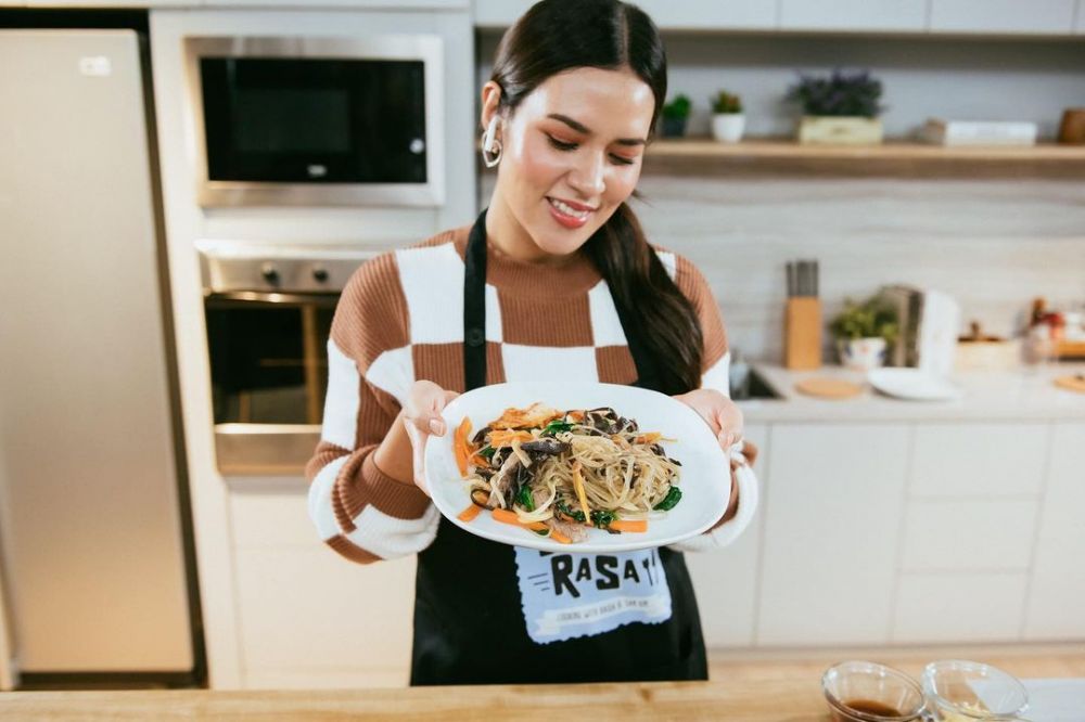 11 Trik Raisa bikin japchae, bihun ala Korea yang praktis dan lezat
