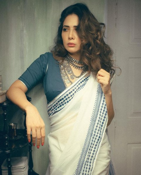 potret terbaru Sanjana Mohabbatein © Instagram