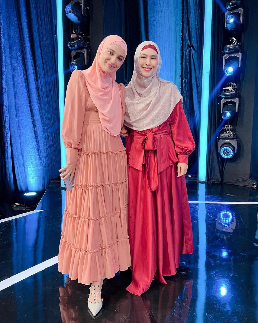 Inspirasi busana lebaran Oki Setiana Dewi © Instagram/@okisetianadewi