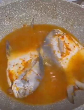 10 Bahan masakan digunakan Bella Saphira hilangkan bau amis ikan