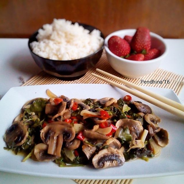 15 Resep olahan jamur jadi aneka tumisan, cocok buat sahur & antiribet