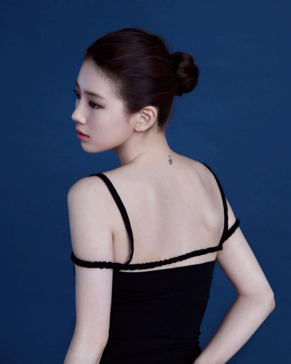 Potret 11 aktris Korea tak sengaja pamer tato, punya Suzy gambar hati